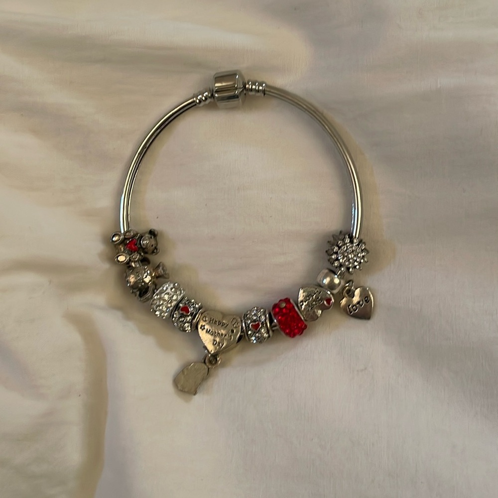 Bracelet